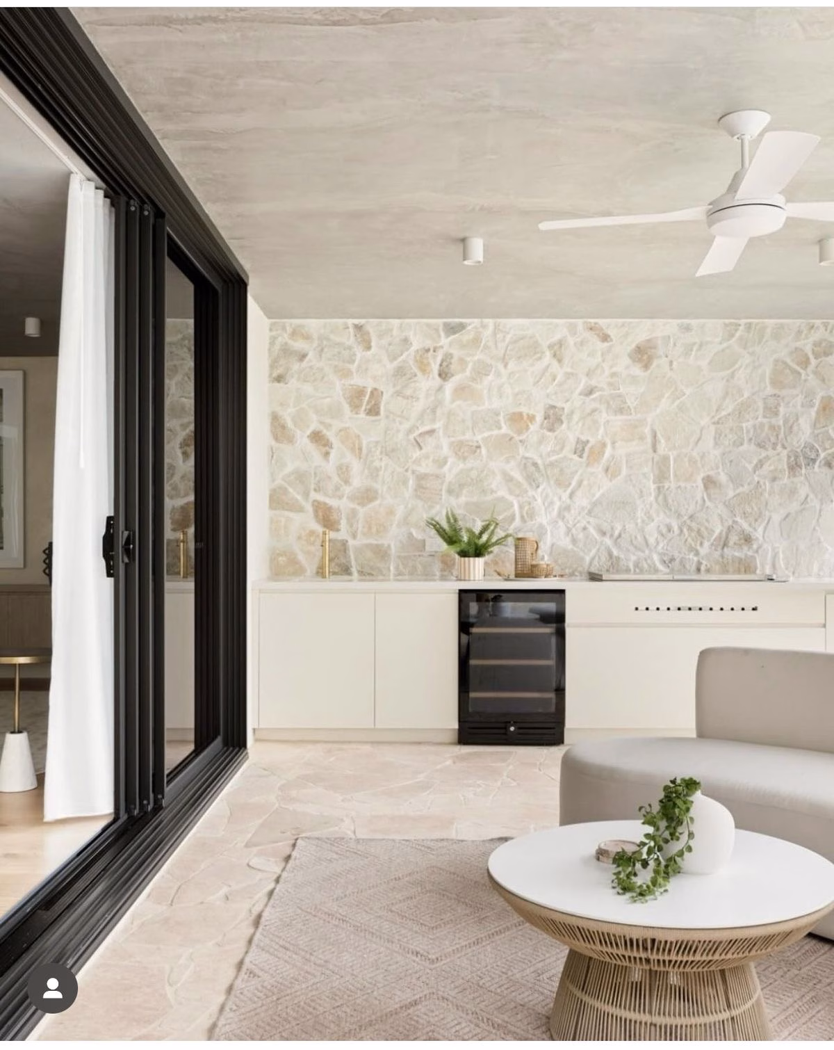 modern new build with construction loan managed by perth mortgage broker outdoor kitchen with black window frames